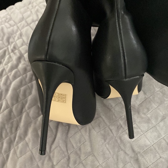 Black Mid-Calf boots! - Picture 6 of 7